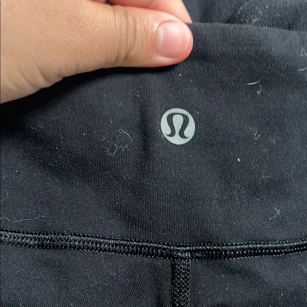 Lululemon crop leggings - Picture 4 of 6